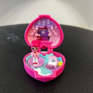 Shopkins Lil’ Secrets Locket: Date Spot